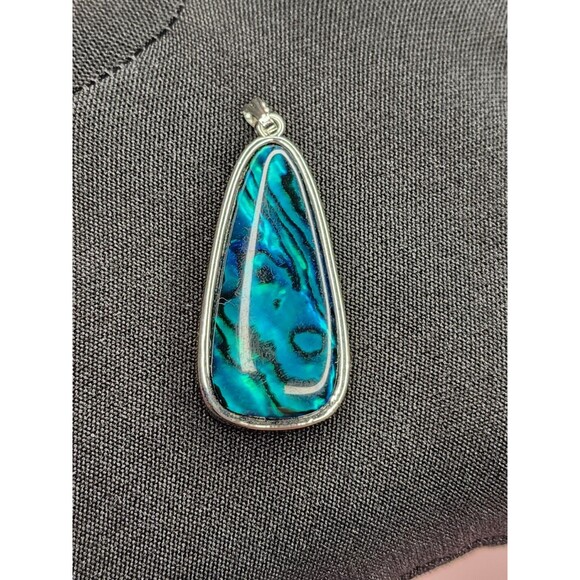ABALONE SHELL TAPERED OVAL TEARDROP BLUE GREEN TURQUOISE PENDANT CHARM SILVER - Picture 8 of 12